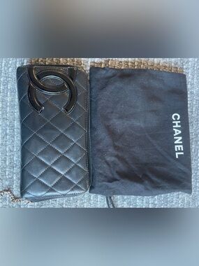 CHANEL Black Quilted Patent CC Zip Wallet with Chain Pull